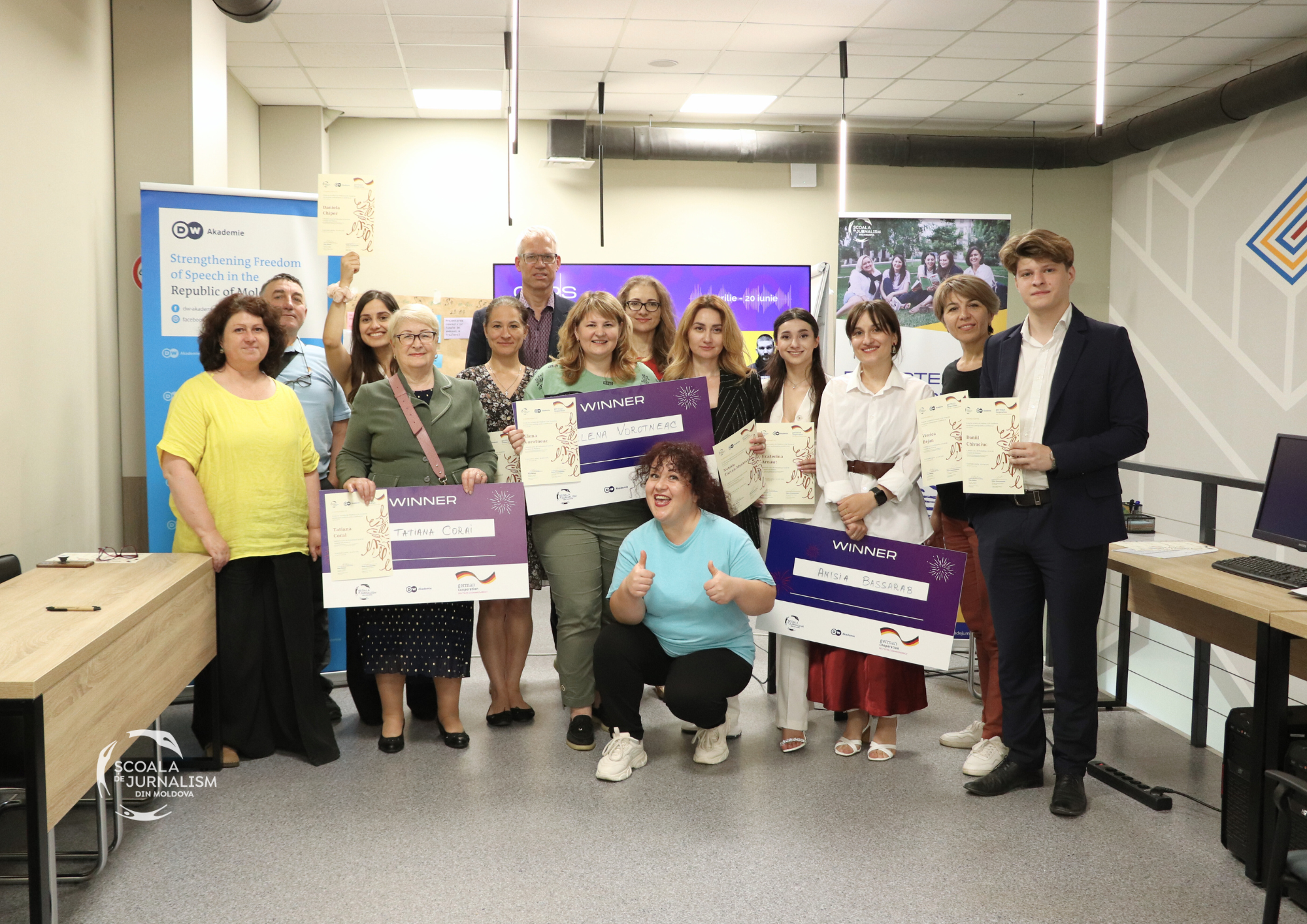 Sfârșit de curs Podcasting 3.0, început de producție. Trei proiecte premiate din 12 în finală